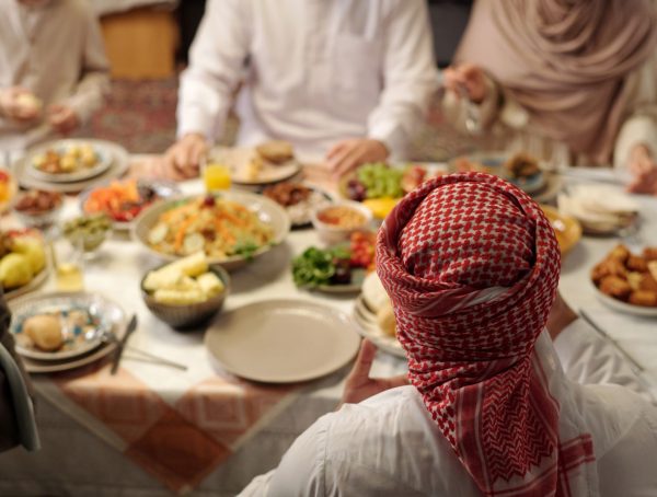 Dining Etiquette in Saudi Arabia